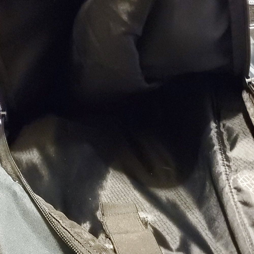 Adidas backpack - Picture 3 of 3